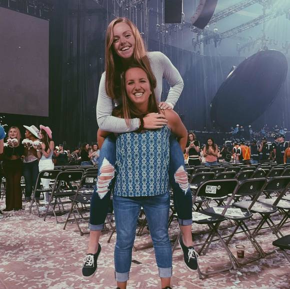 Meet your Posher, Natalie - Picture 1 of 1